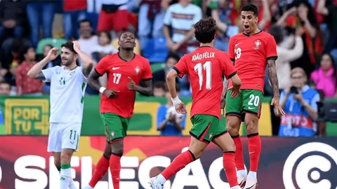 《怒揭申花内幕！路易斯痛斥：我与家人遭无视与专业失守》